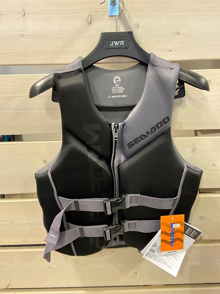 Sea-doo Freedom <Herr> svart